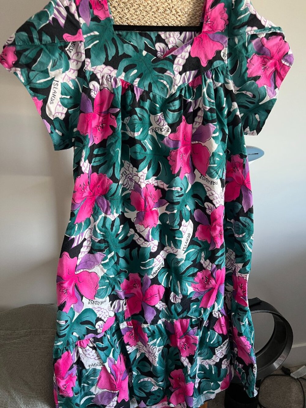 Vintage cotton-blend summer dress in bright pattern